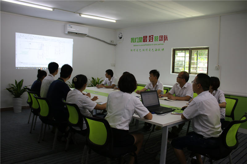 華（huá）奇密封圈會議室